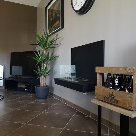 Un Instant Avec Vous Apartment แซ็ง-มาร์แต็ง-บูโลญ ภายนอก รูปภาพ